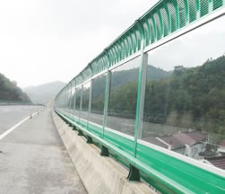 西寧市公路聲屏障使用案例